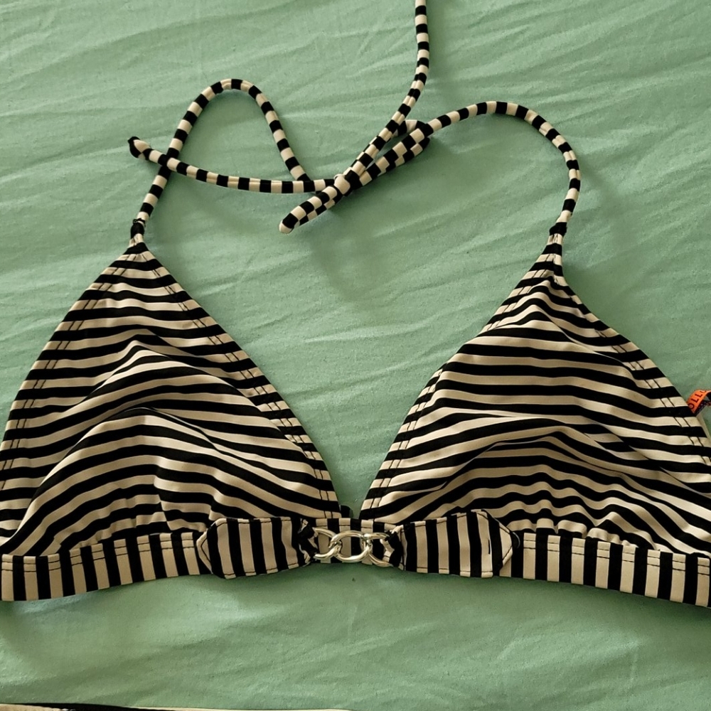 Bathing suit - Picture 4 of 4